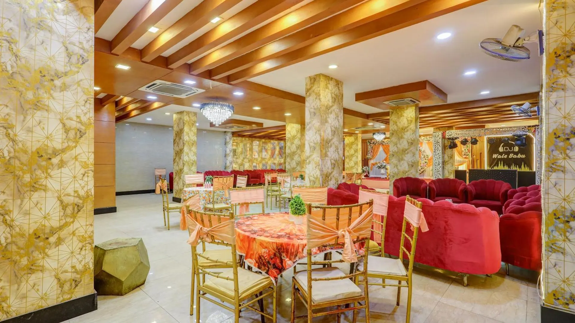 גורגאון Wedlock Corporate Suites - Sohna Road