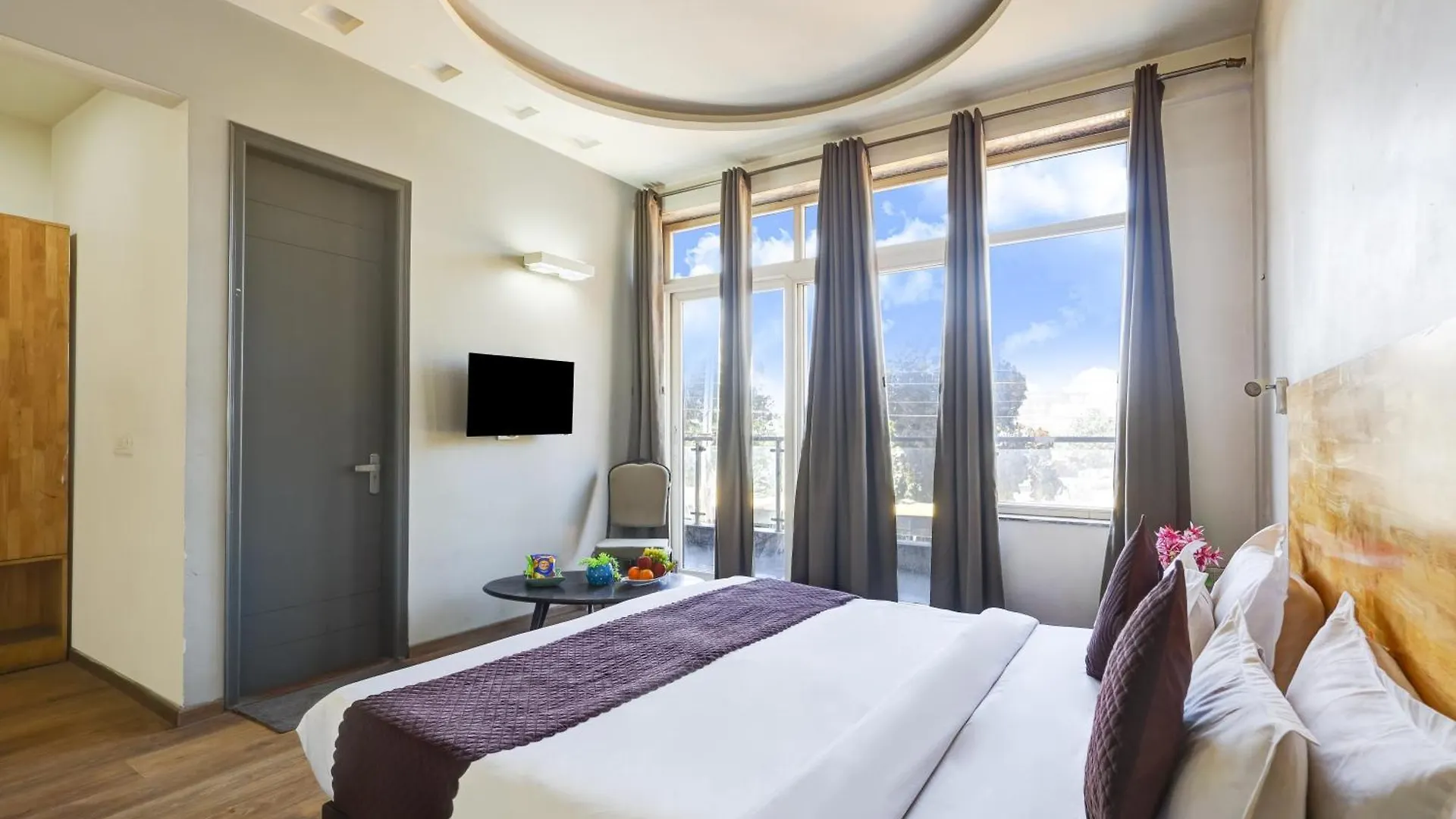 גורגאון Wedlock Corporate Suites - Sohna Road 3*,  הודו